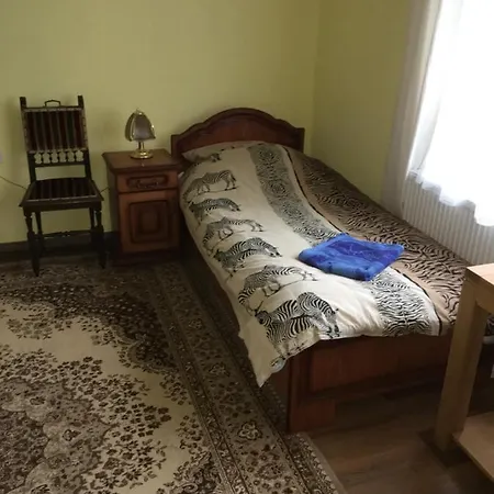 Kuria Vendeghaz Guest house *