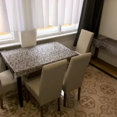Kuria Vendeghaz Guest house *